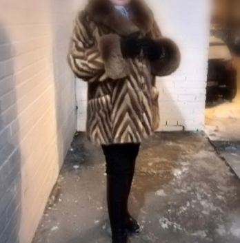 Если ты ищешь незабываемые эмоции, то ты попал по адресу! В моих услугах входит все, что может подарить тебе настоящее блаженство. Комфортабельная квартира в центре Москвы создаст атмосферу идеального свидания. 💋 С моими нежными прикосновениями ты растворишься в море наслаждения. Разнообразие поз и эксперименты хранятся в моем арсенале. Наши совместные фото будут сниматься феерично. У меня в Москве осталось множество довольных клиентов, которые уже оценили мои способности. Встречайся со мной и получи незабываемый опыт настоящей страсти! 😍 14713, 49 лет